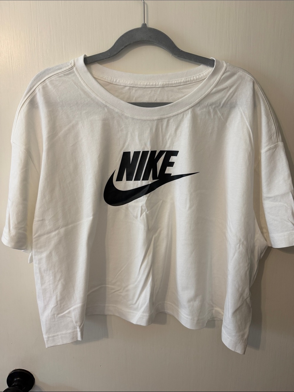 Nike White “The Nike Tee” Short-Sleeve Boxy Logo Tee XXL